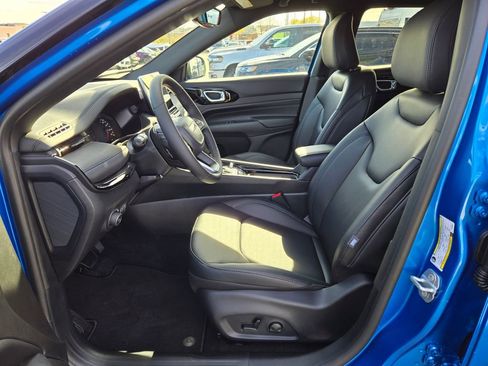 New 2026 Jeep Compass Limited AWD/4WD image 12