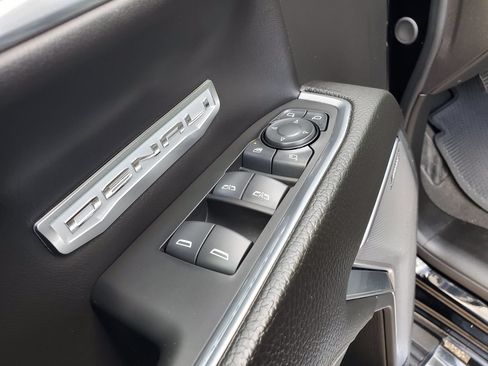 Used 2024 GMC Sierra 1500 Denali RWD image 18