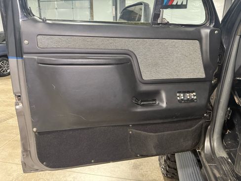 Used 1989 Ford Bronco Custom image 12