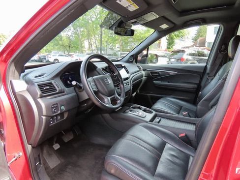 Certified 2022 Honda Passport TrailSport image 2