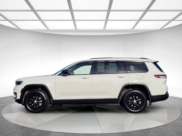 Used 2023 Jeep Grand Cherokee L Laredo AWD/4WD image 7