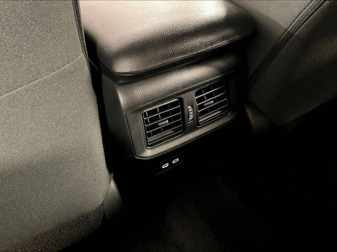 Used 2024 Toyota RAV4 XLE image 33