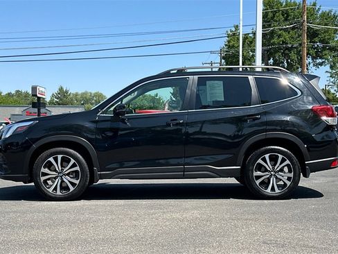 Used 2023 Subaru Forester Limited image 8