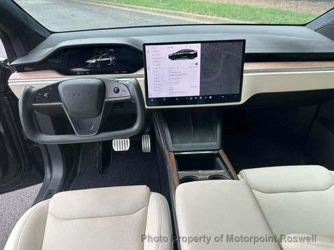 Used 2022 Tesla Model X AWD/4WD image 19