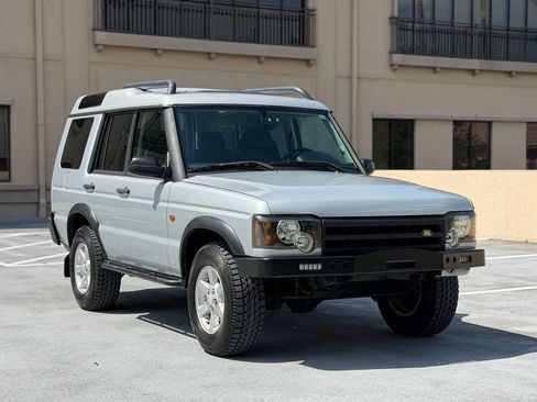 Used 2004 Land Rover Discovery S AWD/4WD image 20