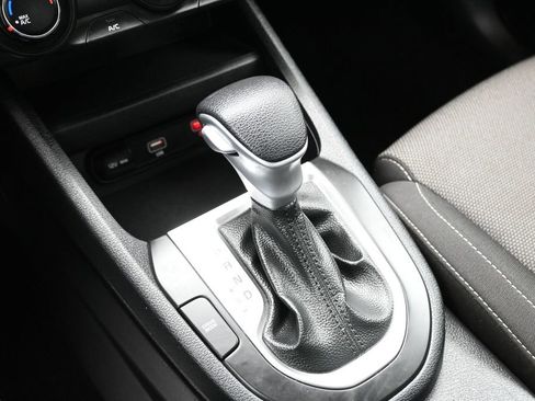 Used 2024 Kia Forte LXS FWD image 23