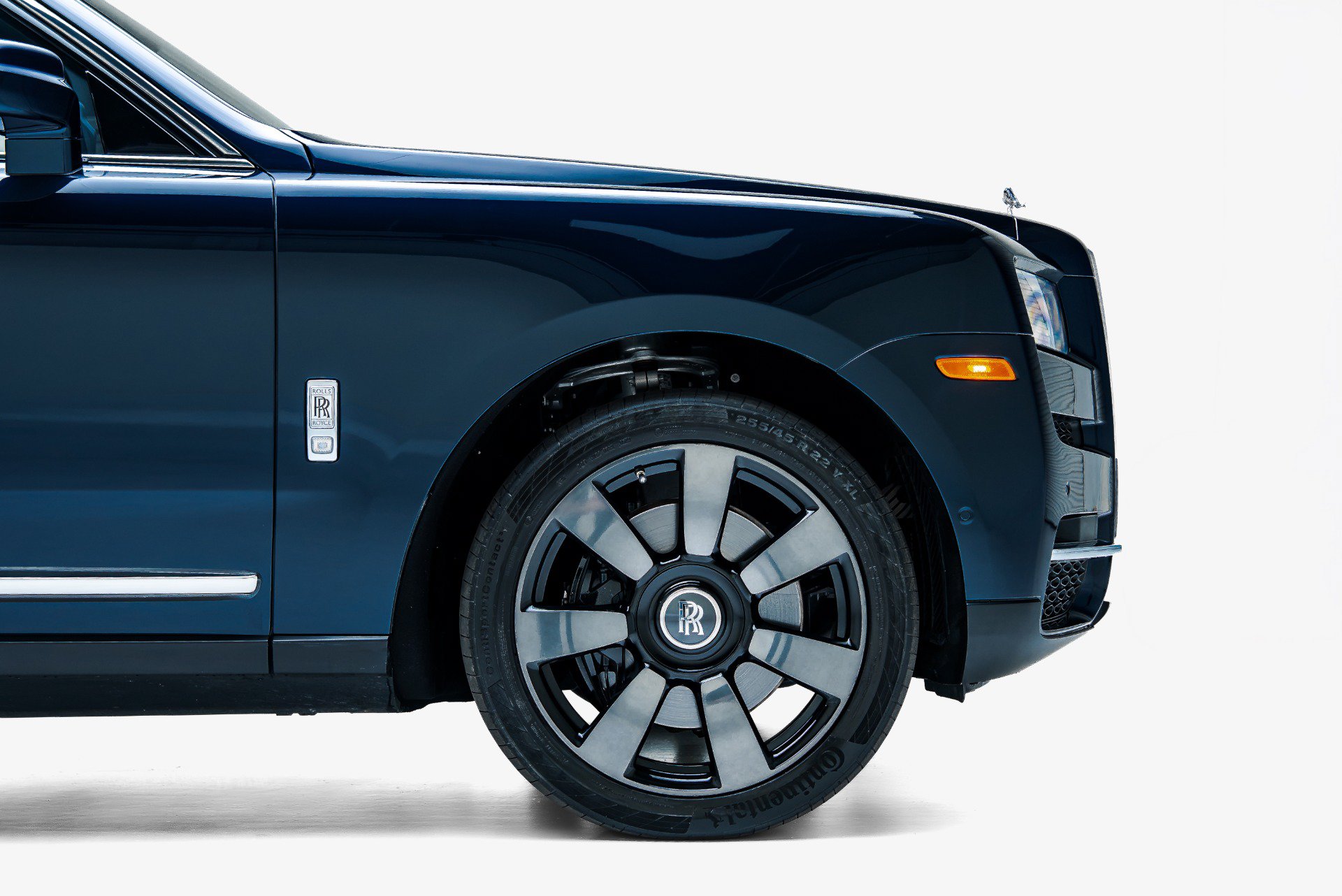 Used 2023 Rolls-Royce Cullinan AWD/4WD image 17
