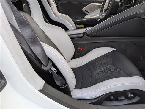 Used 2023 Chevrolet Corvette Stingray Premium Conv w/ Z51 Performance Package RWD image 13