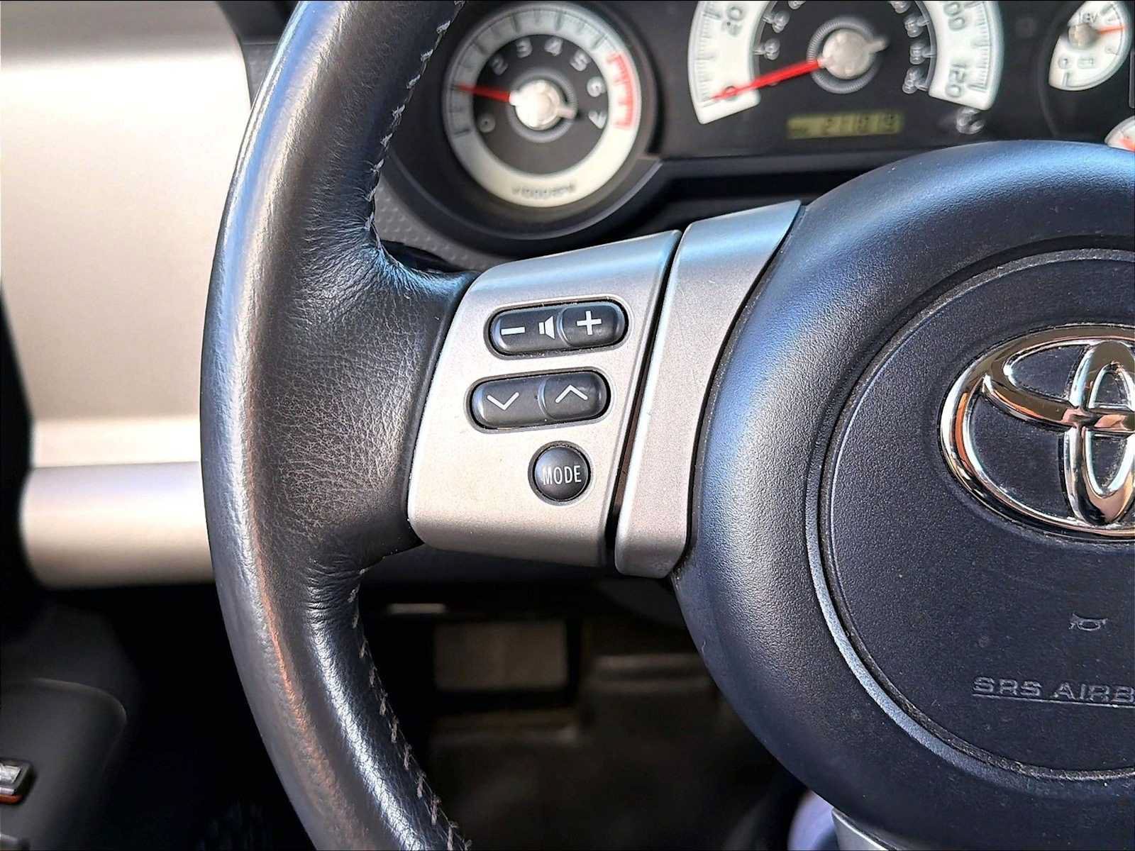 Used 2008 Toyota FJ Cruiser 4WD w/ Upgrade Pkg 2 image 19