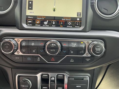Certified 2021 Jeep Wrangler Unlimited Sahara w/ Cold Weather Group AWD/4WD image 25
