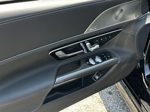 Certified 2023 Mercedes-Benz SL 63 AMG 4MATIC image 11