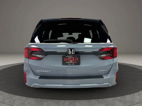 Used 2025 Honda Odyssey Sport-L image 4