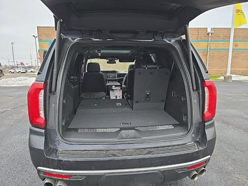 Used 2023 GMC Yukon Denali w/ LPO, Floor Liner Package image 32
