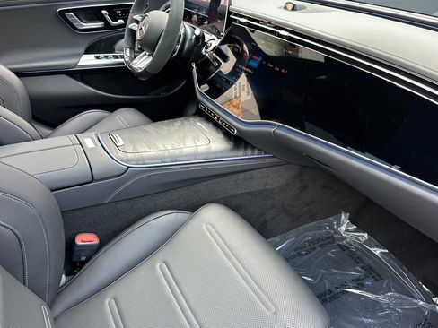 New 2026 Mercedes-Benz E 53 AMG e 4MATIC Sedan image 27