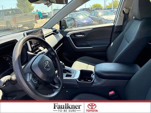 Certified 2025 Toyota RAV4 XLE AWD/4WD image 20