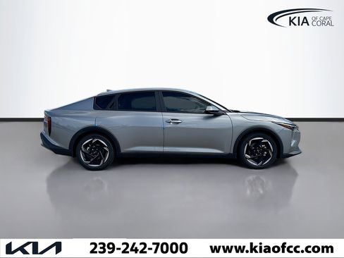 New 2026 Kia K4 EX image 6