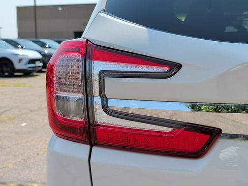 Used 2025 Subaru Ascent Premium AWD/4WD image 43