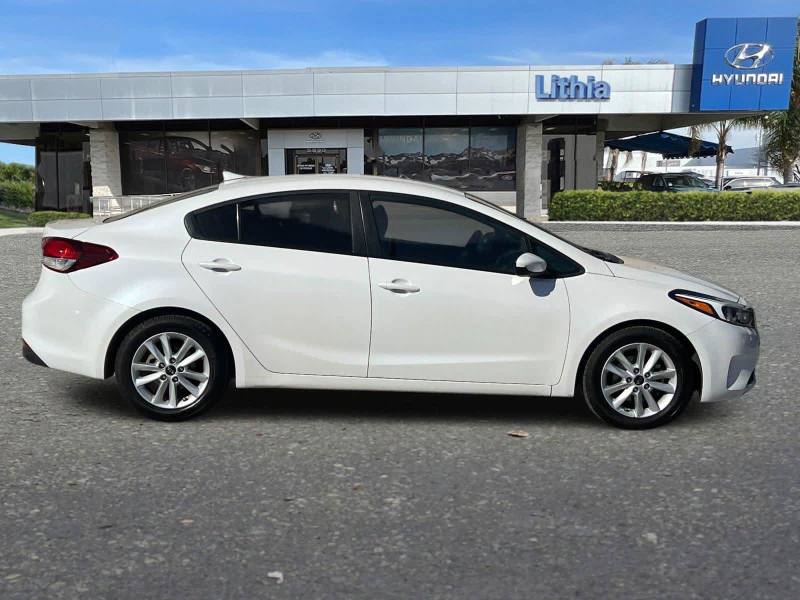 Used 2017 Kia Forte LX w/ LX Popular Package FWD image 9