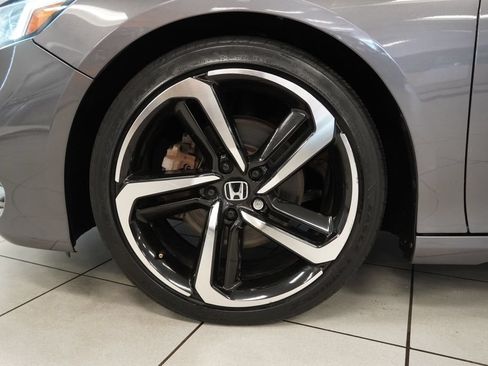Used 2018 Honda Accord Sport image 15