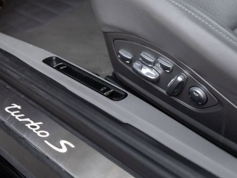 Certified 2014 Porsche 911 Turbo S AWD/4WD image 24