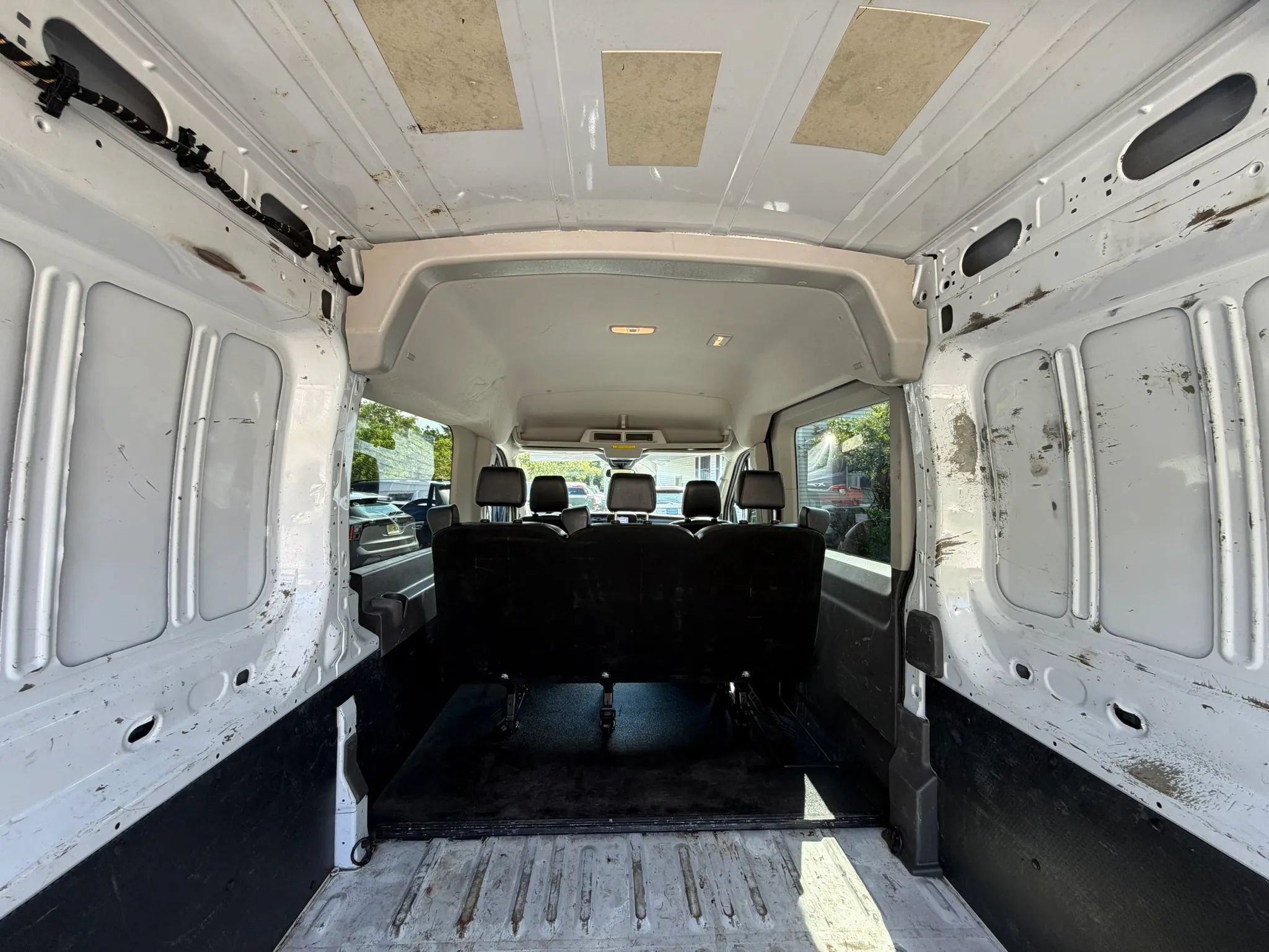 Used 2020 Ford Transit 150 RWD image 27
