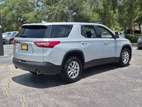 Used 2021 Chevrolet Traverse LS w/ LPO, Floor Liner Package FWD image 5