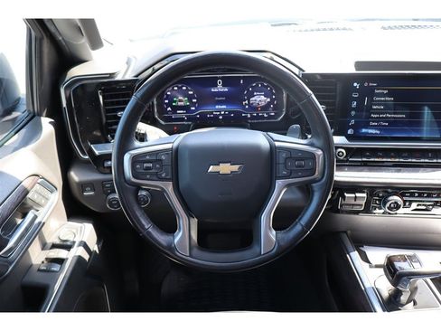 Used 2022 Chevrolet Silverado 1500 LTZ w/ LTZ Premium Package AWD/4WD image 31