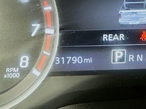 Used 2021 Nissan Titan SV w/ SV Convenience Package AWD/4WD image 34