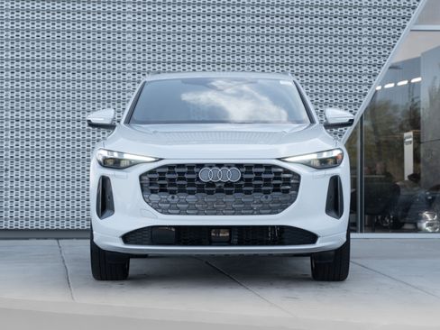 New 2025 Audi Q5 Premium Plus image 31