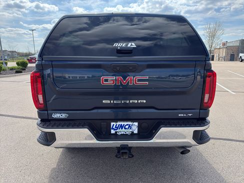 Used 2023 GMC Sierra 2500 SLT w/ SLT Convenience Package AWD/4WD image 4