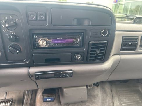 Used 1996 Dodge Ram 3500 Truck 2WD Club Cab image 12