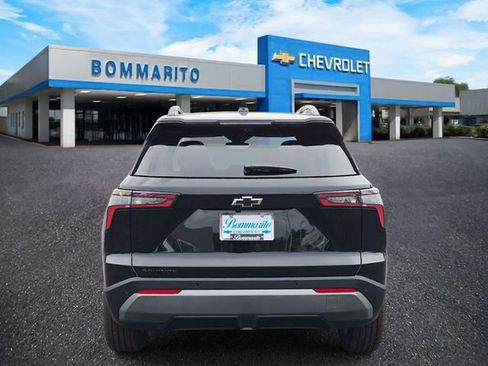 New 2026 Chevrolet Equinox LT w/ Convenience Package II FWD image 4