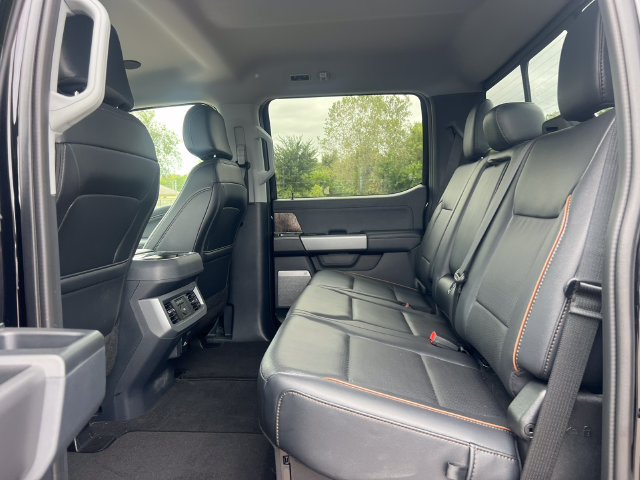 Used 2025 Ford F350 Lariat w/ Lariat Ultimate Package AWD/4WD image 4