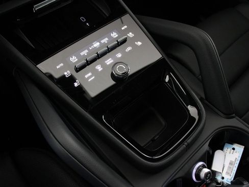 New 2026 Porsche Cayenne AWD/4WD image 14