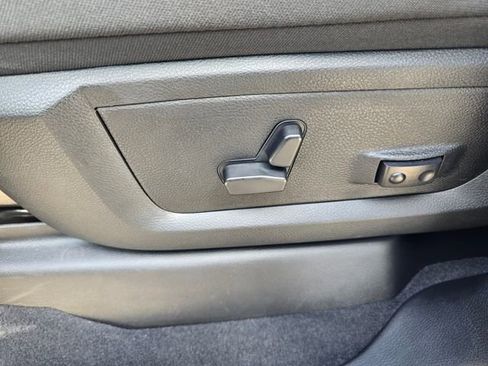 Used 2025 RAM 2500 Big Horn image 24