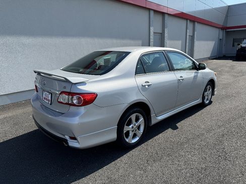 Used 2013 Toyota Corolla S FWD image 5