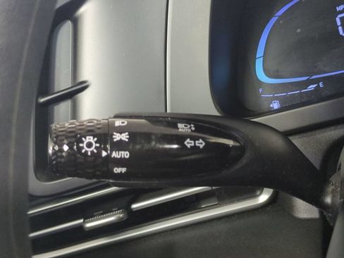 Used 2024 Hyundai Elantra SE FWD image 27
