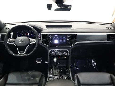 Used 2023 Volkswagen Atlas Cross Sport SEL R-Line image 16