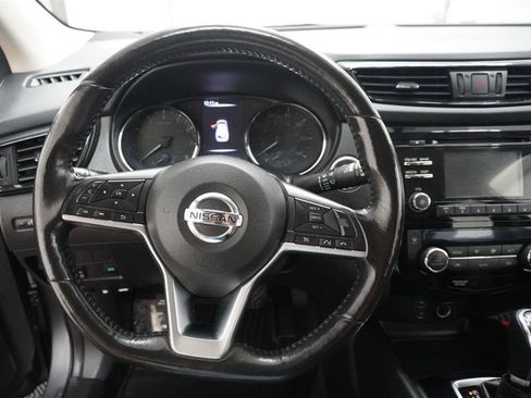 Used 2018 Nissan Rogue Sport SV w/ SV All-Weather Package AWD/4WD image 11