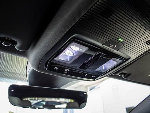 New 2025 Volkswagen ID.4 Pro S Plus image 41