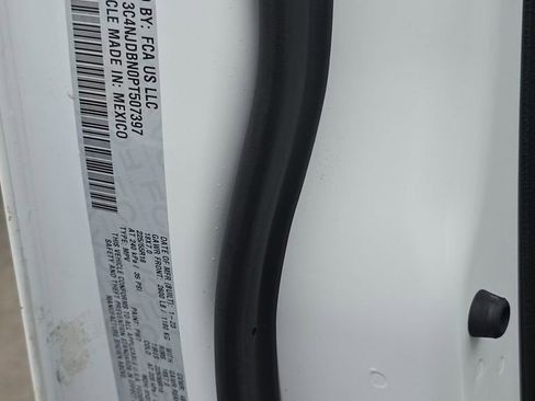 Used 2023 Jeep Compass Altitude w/ Sun and Sound Group image 16