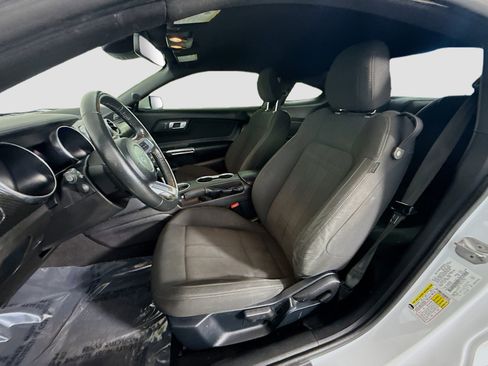 Used 2021 Ford Mustang Coupe image 22