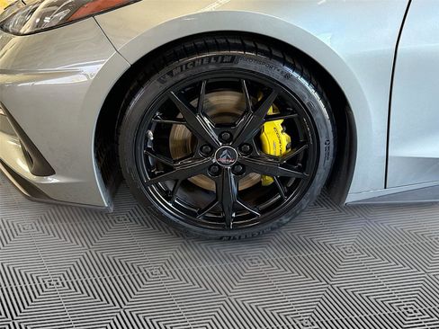 Used 2022 Chevrolet Corvette Stingray Premium Conv w/ Z51 Performance Package RWD image 25