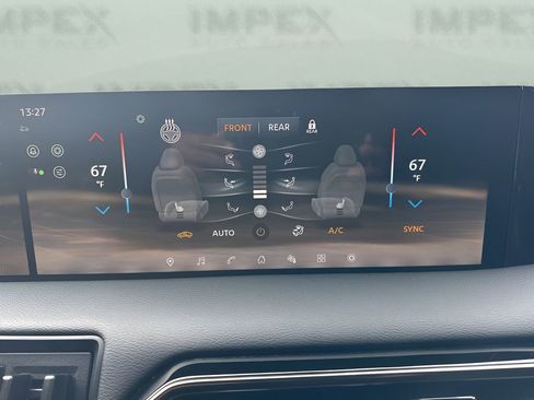 Used 2025 Nissan Armada PRO-4X image 21