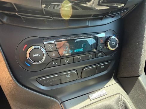 Used 2013 Ford Focus ST FWD image 23