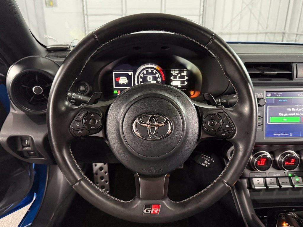 Used 2024 Toyota GR86 Premium RWD image 28