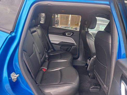 Used 2025 Jeep Compass Limited AWD/4WD image 27