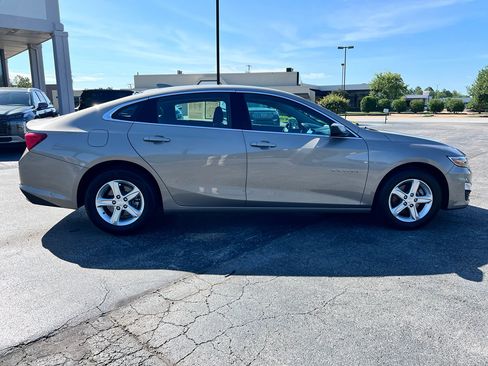 Used 2023 Chevrolet Malibu LT w/ Driver Confidence Package FWD image 8