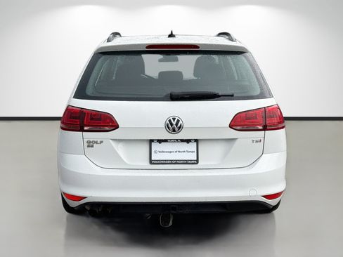 Used 2017 Volkswagen Golf S FWD image 4