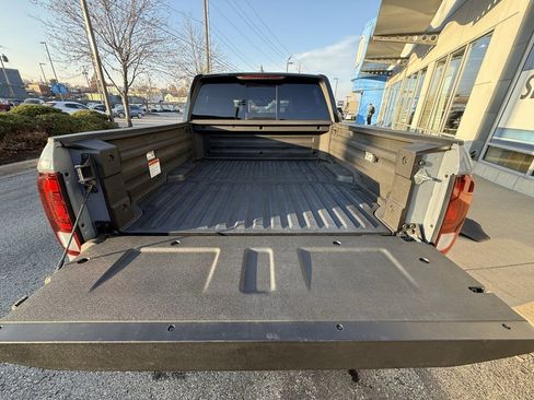 Used 2022 Honda Ridgeline Black Edition image 34